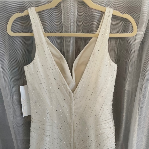 Galina Signature Wedding Dress in Ivory - Picture 2 of 12